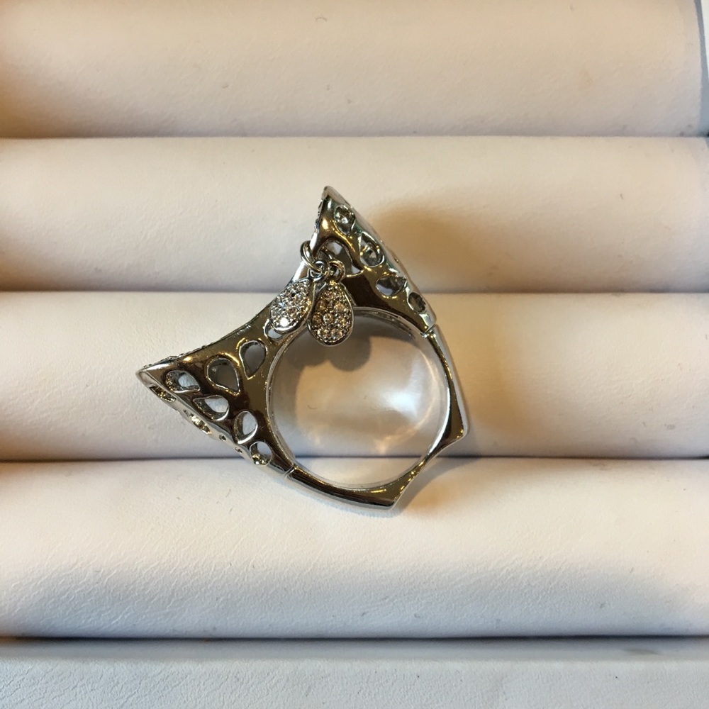 Ring - Picture 3 of 3